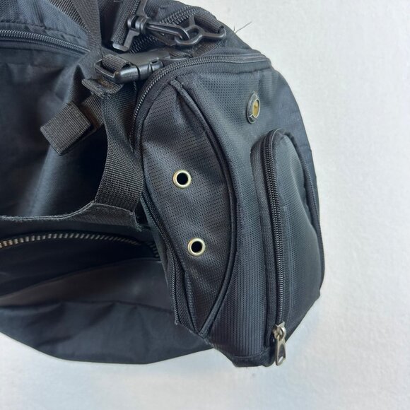 In-N-Out Burger Black Gym Duffel Bag W/ Multiple Zippered Pockets & Adjustable S - Picture 3 of 9